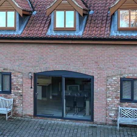 Queensgate Holiday Apartment , Beverley With Parking Екстериор снимка